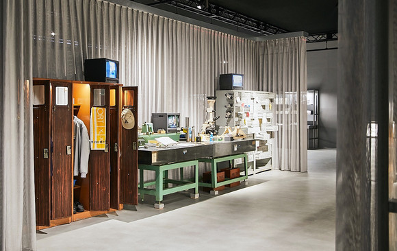 울산공장 직원들의 소장품과 예전 장비들로 꾸며진 '작업자의 방'. ⓒ 현대자동차