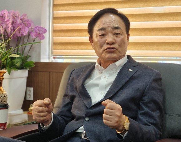 한때 고등어 잡이로 부산공동어시장을 평정했던 임준택 전 수협중앙회 회장. 그의 흔적은 시장 곳곳에 여전히 남아 있다. ⓒ프라임경제