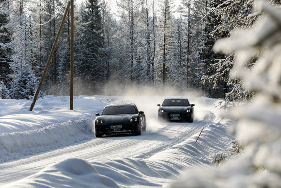 저온지대에서의 테스트 및 개발. ⓒ 포르쉐코리아