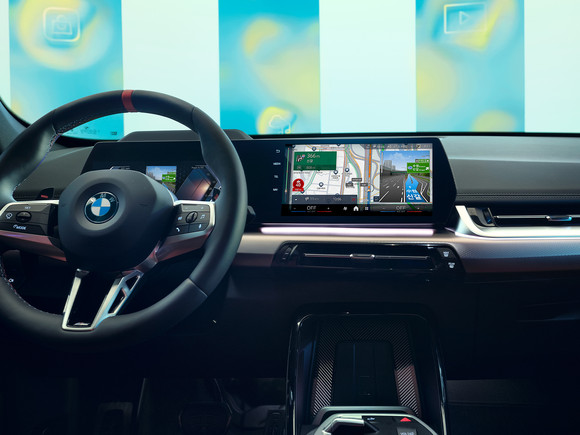BMW 그룹 코리아가 국내 판매 모델에 TMAP 기반의 한국형 BMW 내비게이션을 탑재하기 시작했다. ⓒ BMW 그룹 코리아