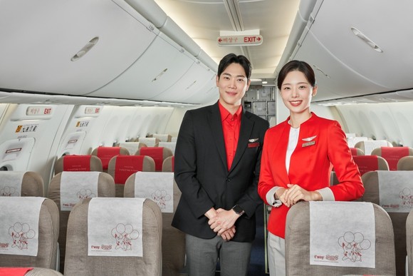 티웨이항공이 새로운 변화를 이끌어갈 올해 첫 신입 객실승무원 채용에 나섰다. ⓒ 티웨이항공
