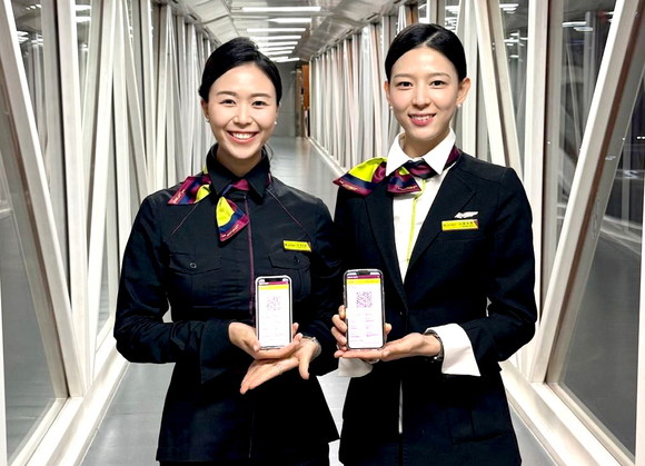 진에어의 올해 1월 국제선 승객 중 모바일 탑승권 이용객은 전년 동월 대비 200% 이상 증가했다. ⓒ 진에어