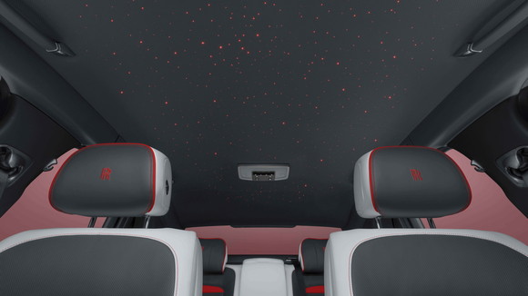 롤스로이스 고스트 프리즘 스타라이트 헤드라이너. ⓒ 롤스로이스모터카