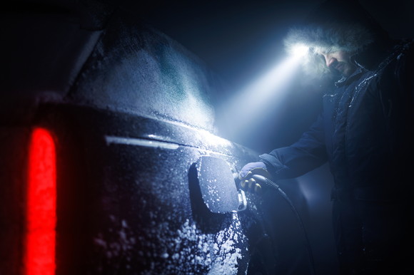 레인지로버 일렉트릭은 레인지로버 고유의 고급스러움과 정교함, 그리고 성능에 거의 소음이 없는 순수 전기 파워트레인을 더해 부드럽고 평온한 여정을 가능하게 한다. ⓒ JRL 코리아