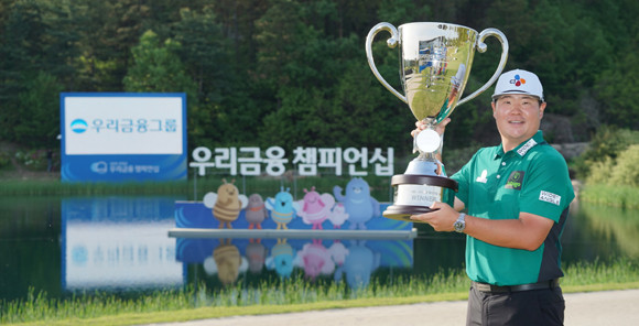 와이드앵글은 실력과 스타성이 뛰어난 프로 선수를 후원해 퍼포먼스 기술력과 스타일을 모두 갖춘 와이드앵글의 이미지를 강화하고 있다. ⓒ 와이드앵글
