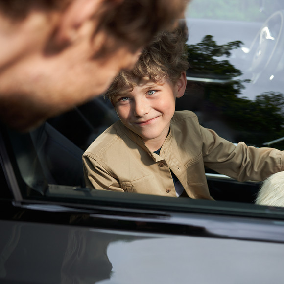 BMW 그룹 코리아가 전국 BMW 및 MINI 공식 서비스센터에서 차량 주요 정비 항목에 대해 특별 할인혜택을 제공하는 '안심 케어 프로그램'을 상시 운영한다. ⓒ BMW 그룹 코리아