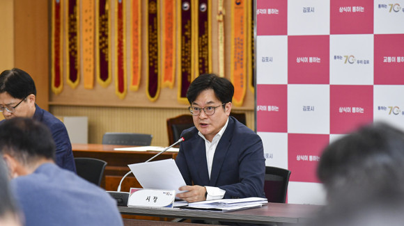 김 시장은 애기봉 거점 관광 활성화를 위한 관광단지 조성을 주문했다. ⓒ 김포시
