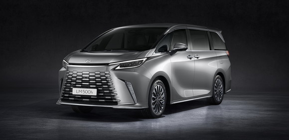플래그십 MPV 디 올 뉴 LM 500h. ⓒ 렉서스코리아