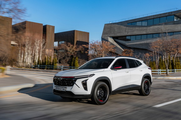 2025년형 트랙스 크로스오버 REDLINE 에디션. ⓒ 한국GM