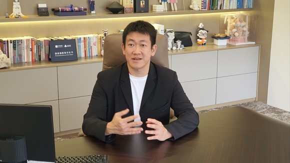 왕현도 윙입푸드 대표이사가 지난달 본지와 진행한 인터뷰에서 질문에 답하고 있는 모습. ⓒ 프라임경제