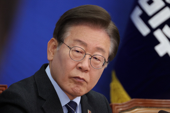 최고위원회의에서 이재명 더불어민주당 대표. ⓒ 연합뉴스