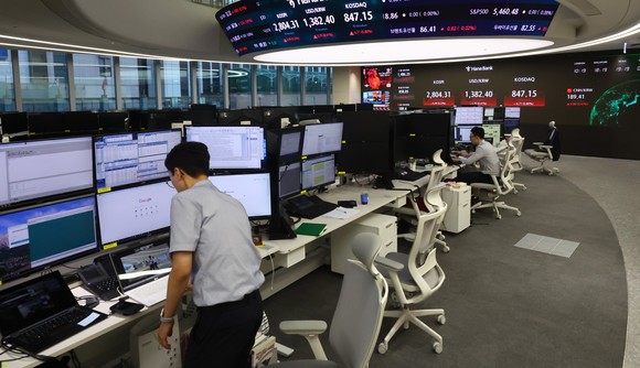 서울 중구 소재 하나은행 딜링룸. 기사 내용과 무관. ⓒ 연합뉴스