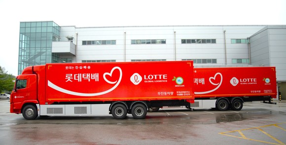 롯데글로벌로지스가 세 번째 수소화물차(11톤)를 물류 현장에 도입했다. ⓒ 롯데글로벌로지스