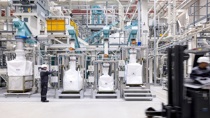 배터리 재활용 과정을 완성하는 자체 재활용 공장 내부 모습. ⓒ 메르세데스-벤츠 코리아