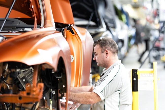 영국 크루에 위치한 벤틀리 공장. ⓒ 벤틀리모터스코리아