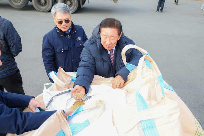 함안군 2024년산 공공비축미곡 포대벼 매입시작. ⓒ 함안군