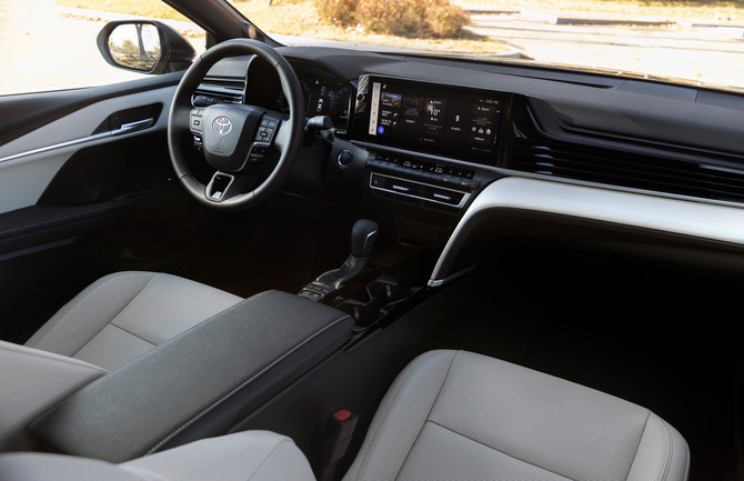 2025년형 캠리 하이브리드 인테리어. ⓒ 토요타코리아