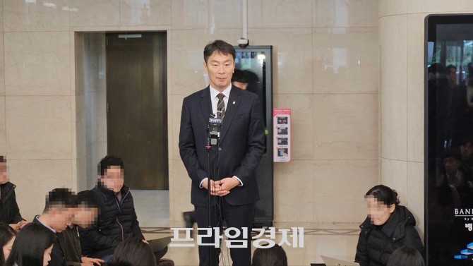 이복현 금융감독원이 28일 은행회관 1층에서 최근 검사와 관련해 브리핑을 하고 있다. ⓒ 프라임경제