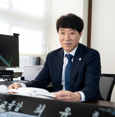 부산광역시교육청 최윤홍 교육감 권한대행. ⓒ 부산교육청