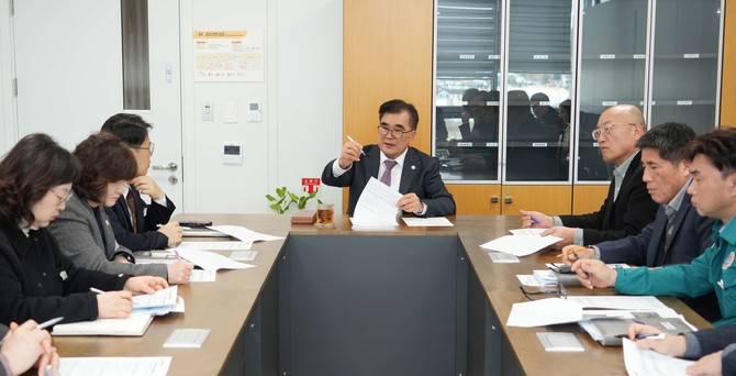지난 3일 군청 주민소통실에서 강력 범죄 대응 긴급 대책 회의를 개최하고 있다. ⓒ 서천군