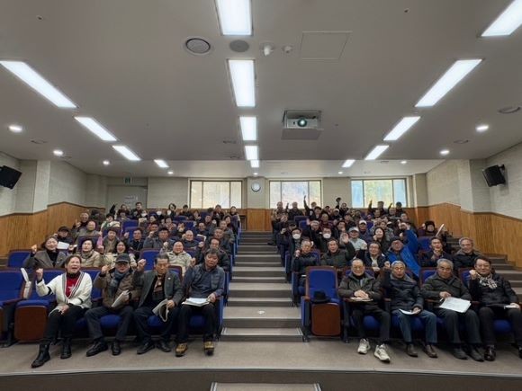 울진군은 2025년 임업인 맞춤형 산림학교 교육을 지난 6일부터 울진해양레포츠센터에서 진행하고 있다. ⓒ 울진군