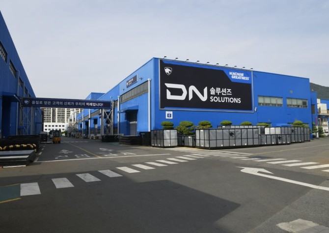 DN오토모티브가 84.83% 지분을 가진 DN솔루션즈가 거래소 상장을 결정했다. ⓒ DN솔루션즈
