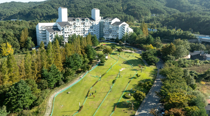 금호리조트는 고객들에게 차별화된 맛과 레저를 즐길 수 있도록 설악리조트의 조식 운영 확대 및 파크골프 신규 상품을 출시했다. ⓒ 금호리조트