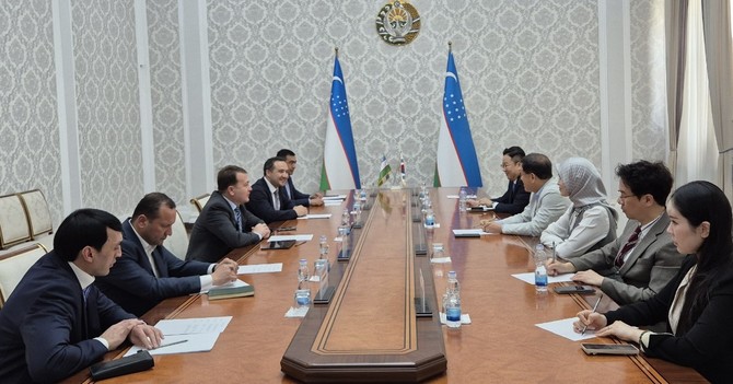 지난 23일 수출입 상담회에서는 페르가나주 19개 기업과 도내 기업 간 직접적인 교류가 이루어졌으며, 제품 경쟁력 분석과 진출 가능성에 대한 구체적인 논의하고 있다. ⓒ 충남도