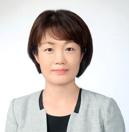 제14회 국립중앙박물관회 학술상에서 은관상을 수상한 조은정 학예연구사. ⓒ 강진군