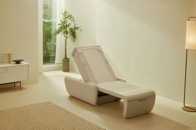 세라젬이 프리미엄 헬스케어 제품을 부담 없이 경험할 수 있도록 BNPL(Buy Now, Pay Later, 선구매 후지불) 소비 트렌드를 적용한 '마스터 웰코어 프로그램'을 가정의 달 프로모션과 함께 운영한다. © 세라젬