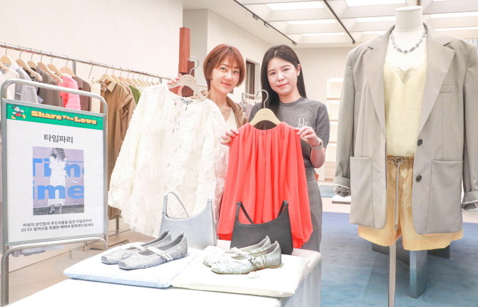 현대백화점그룹 계열 패션전문기업 한섬은 다가오는 여름을 맞아 자사 프리미엄 여성복 브랜드 '타임'의 신규 라인 '타임 파리(TIME PARIS)'의 2025 S/S 신제품을 선보인다. © 현대백화점