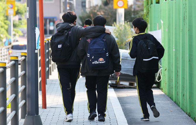 지난해 중·고등학생의 연간 카드결제금액은 175만원으로 5년 전 대비 30% 증가했다. ⓒ 연합뉴스