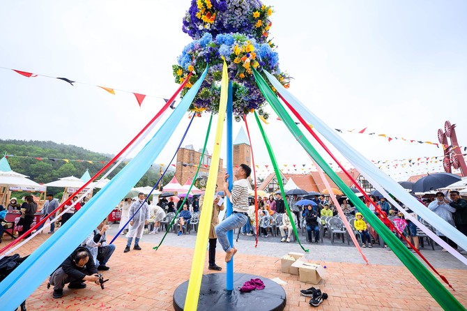 전국 최고의 봄축제 '2025 독일마을 마이페스트' 전통과 감동 속 성료. ⓒ 남해군