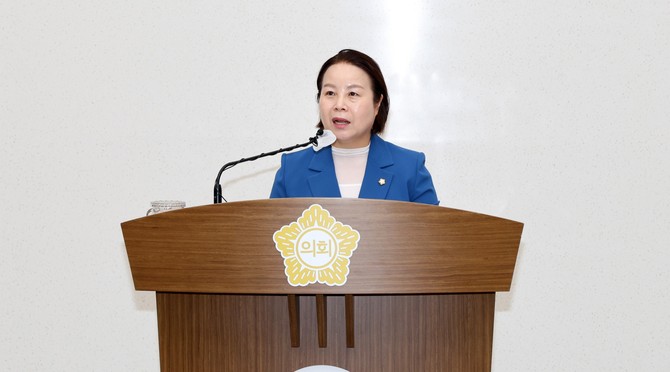 최연숙 의원이 제120회 정례회 제2차 본회의에서 5분 자유발언을 하고 있다. ⓒ 의회사무국