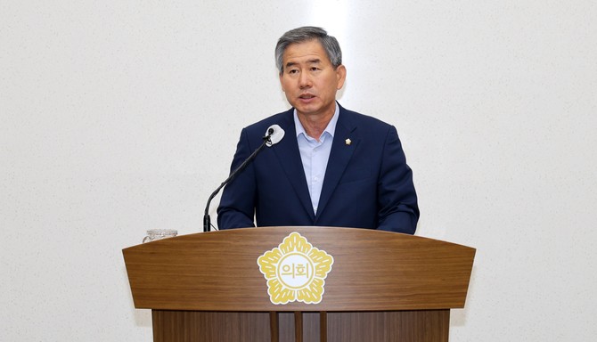 김봉균 의원은 제120회 정례회 제2차 본회의에서 5분 자유발언을 하고 있다. ⓒ 의회사무국