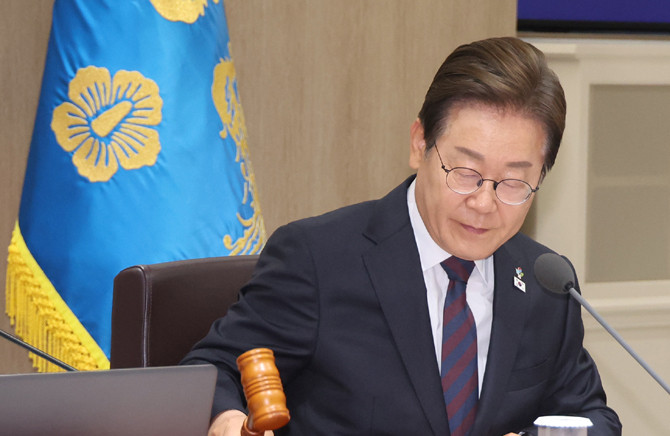 이 대통령은 오는 19일 제26회 국무회의에서 제2차 추경 안건을 상정할 예정이다. ⓒ 연합뉴스