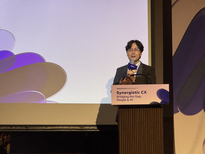24일 임연제 웅진 VC사업본부장이 강연을 진행하고 있다. = 김주환 기자