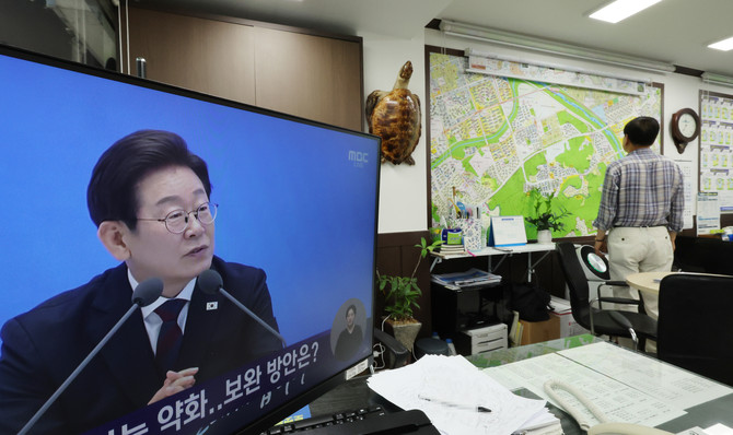 정부와 서울시·금융감독원 등 관계기관이 3일 부동산 관련 불법·탈법·이상거래에 대한 대응을 강화하기로 했다. ⓒ 연합사진.