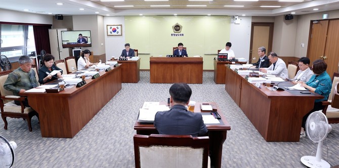 제360회 임시회 제3차 행정문화위원회 개최 모습. ⓒ 의회사무국