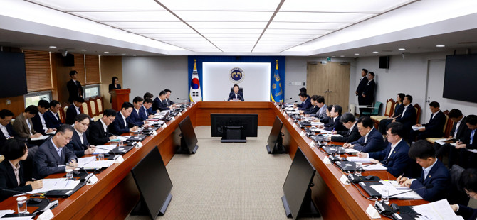 이 대통령은 30일 용산 대통령실에서 제3차 비상경제점검회의 TF를 주재했다. ⓒ 연합뉴스