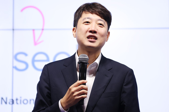 이준석 개혁신당 대표가 지난 6일 서울 강남구 구글 스타트업 캠퍼스에서 열린 '구글 제미나이 API 스프린트'에서 축사를 하고 있다. © 연합뉴스