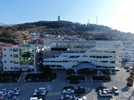 완도군청사 전경. ⓒ 완도군