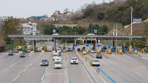 광주 제2순환도로 송암 IC 전경. ⓒ 광주광역시