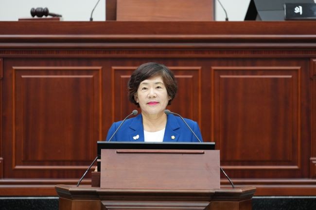 간병에 대한 공공 지원 강화를 주제로 5분 자유발언을 하고 있는 한순희 의원. ⓒ 경주시의회