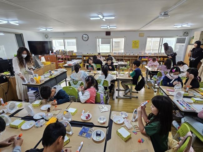 경북교육청은 사교육비 절감과 공교육 신뢰 회복을 위해 도내 초·중·고등학교를 대상으로 '2025년 사교육 경감 실천 사례 공모'를 추진한다. ⓒ 경북교육청
