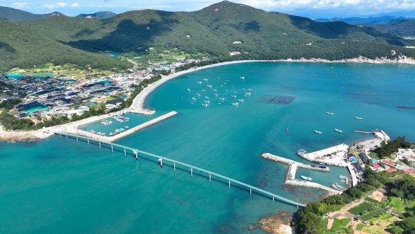 보길도 예작교 전경. ⓒ 완도군