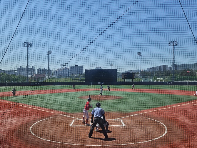 전국 고교 1학년 대표 11개팀이 참가해 '2025 KBO 아카데미 주니어리그'가 7일간 33경기가 열리는 야구장의 모습. ⓒ 고성군