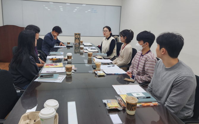 유니에스가 인턴형 일경험 프로그램 참여 청년을 초청해 차담회를 성료했다. ⓒ 유니에스