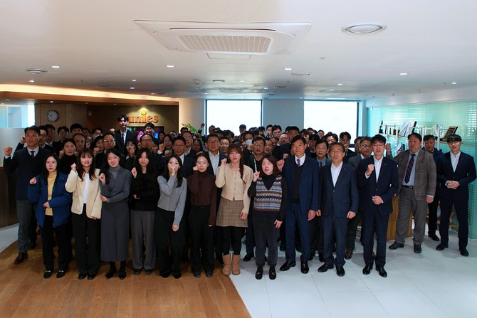유니에스는 스마트 컨택센터를 구축해 BPO 시장의 디지털 혁신을 선도하고 있다. ⓒ 유니에스