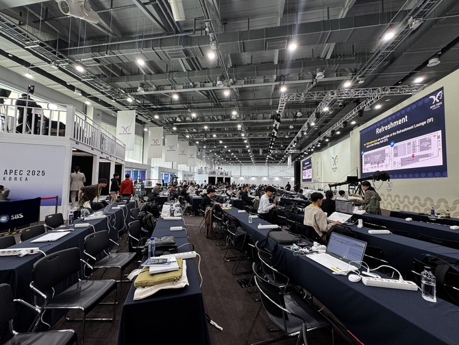 국제미디어센터(IMC) 내부, 분주한 취재진의 모습. = 김주환 기자